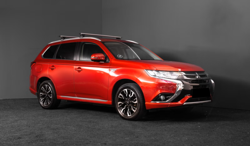 
								Mitsubishi Outlander PHEV AWD Instyle+ full									