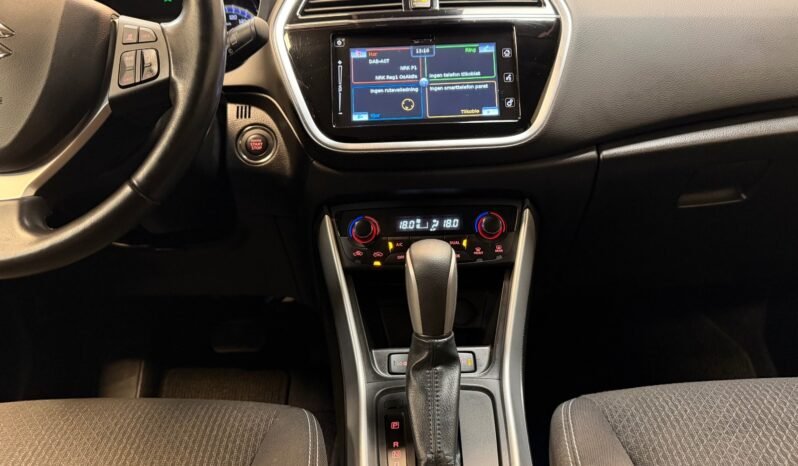 
								Suzuki SX4 S-Cross Hybrid 4×4 143 ch full									