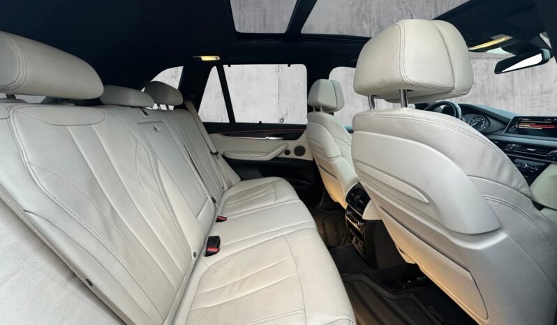 
								BMW X5 xDrive40e M-Sport full									