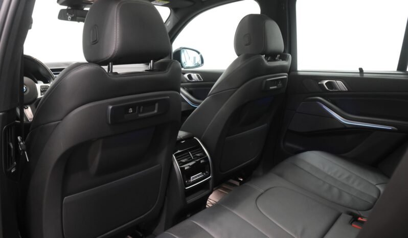 
								BMW X5 xDrive45e M Sport full									