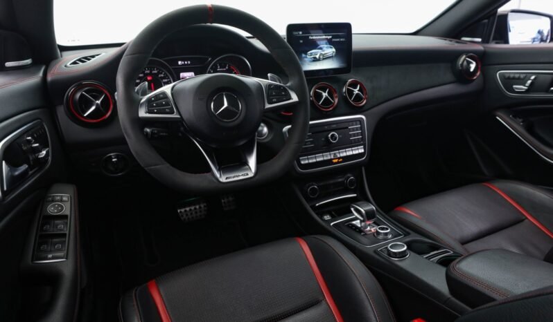
								Mercedes-Benz CLA 45 AMG Shooting Brake full									