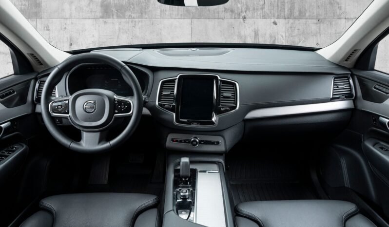 
								Volvo XC90 T8 Recharge Ultra Bright full									