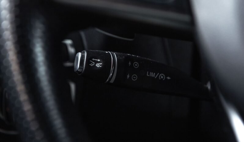 
								Mercedes-Benz GLC 350 e Plug-in Hybrid AMG full									