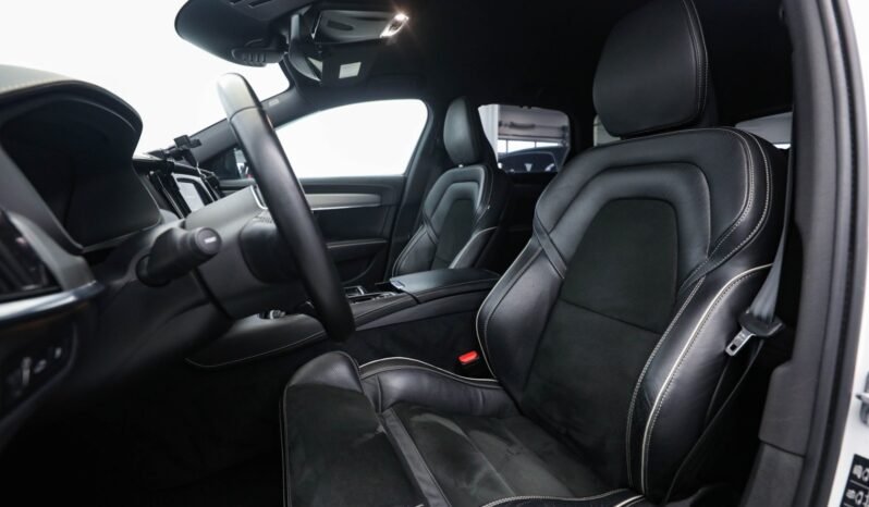 
								Volvo V90 T6 AWD R-Design full									