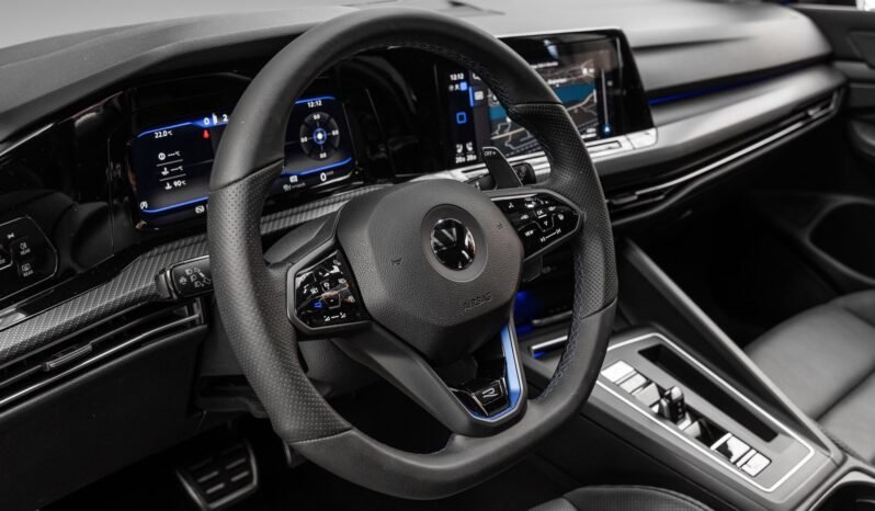 
								Volkswagen Golf VIII 320 ch – 4Motion full									