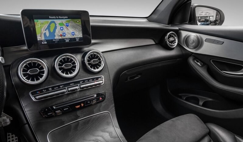 
								Mercedes-Benz GLC 220d 4MATIC – AMG full									