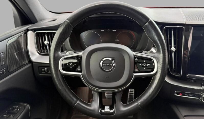 
								Volvo XC60 T8 AWD R-Design full									
