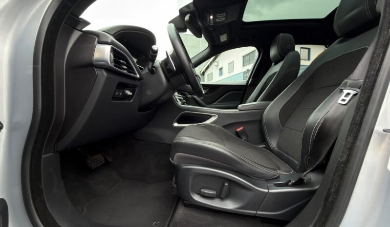 
								Jaguar F-PACE 2.0D 180 ch R-Sport AWD full									