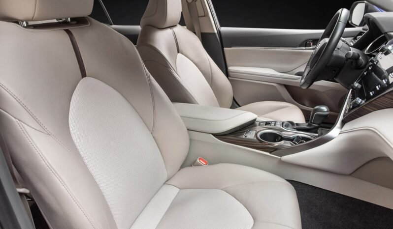 
								Toyota Camry 2.5 Hybrid Premium full									