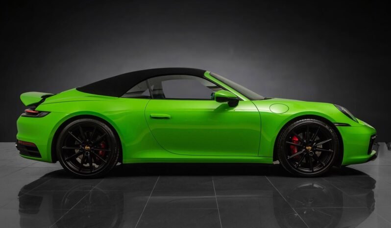 
								Porsche 911 Carrera S Cabriolet full									