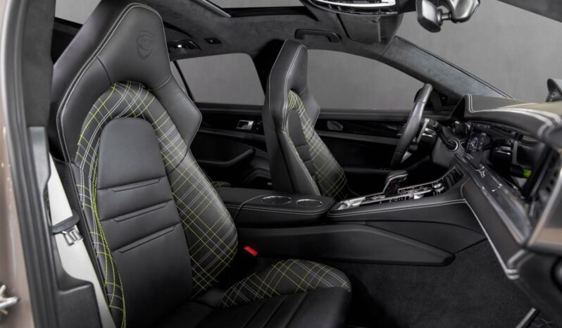 
								Porsche Panamera Turbo S Techart Grand GT full									