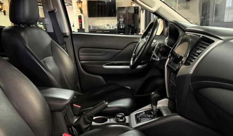 
								Mitsubishi L200 Instyle+ X-Edition full									