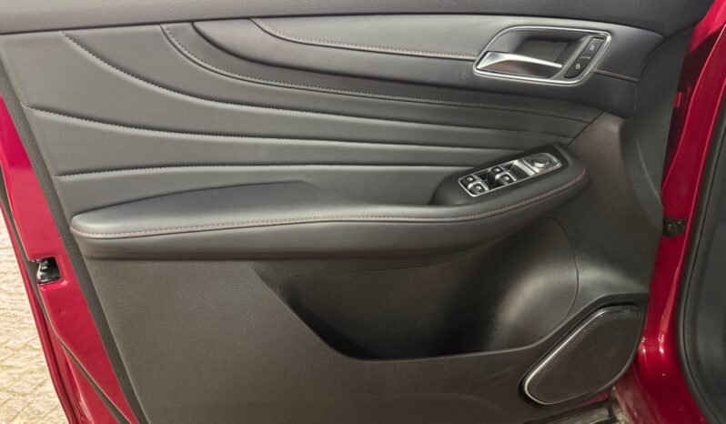 
								MG EHS Trophy Luxury Plug-in Hybrid full									