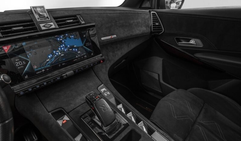 
								DS 7 Crossback Performance Line E-TENSE 4×4 full									