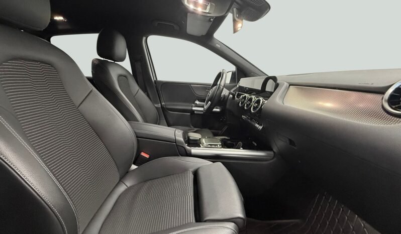 
								Mercedes-Benz B 250 e Plug-in Hybrid full									