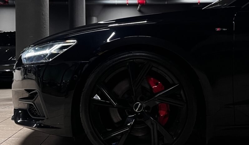 
								Audi A7 55 TFSI V6 S line full									