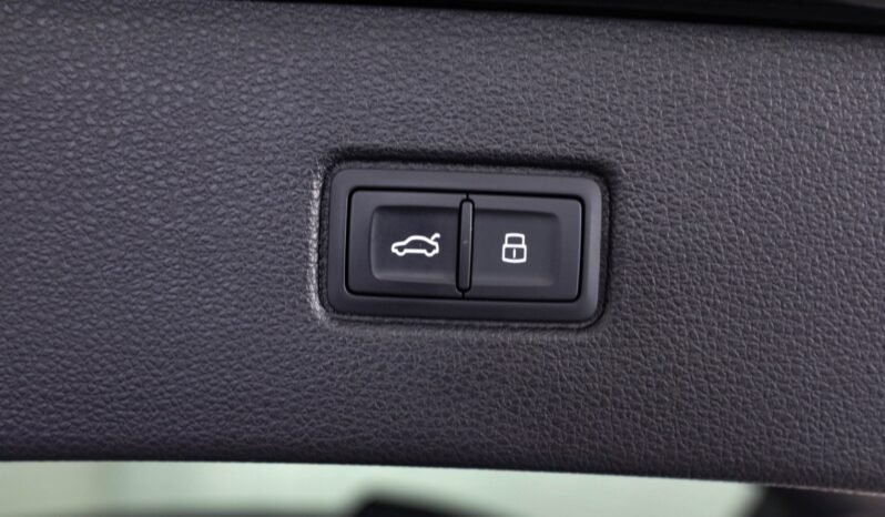 
								Audi Q7 60 TFSI e quattro S line full									