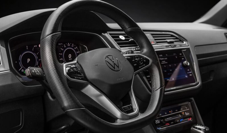 
								Volkswagen Tiguan eHybrid 245 ch R-Line full									