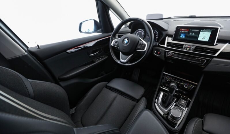 
								BMW 225xe iPerformance / Head-Up / Navi Plus / Caméra de recul full									