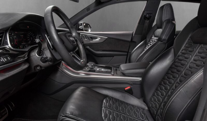 
								Audi RS Q8 full									