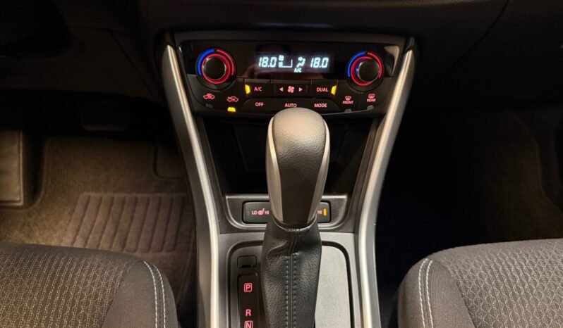 
								Suzuki SX4 S-Cross Hybrid 4×4 143 ch full									