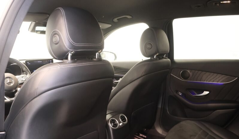 
								Mercedes-Benz GLC 300 e AMG full									