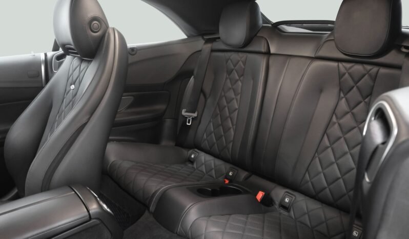 
								Mercedes-Benz E 300 AMG full									