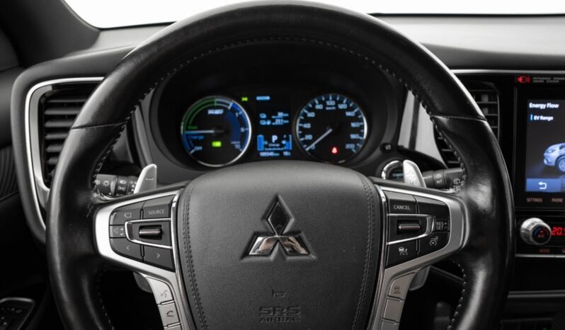 
								Mitsubishi Outlander PHEV 2.4 Instyle+ AWD full									