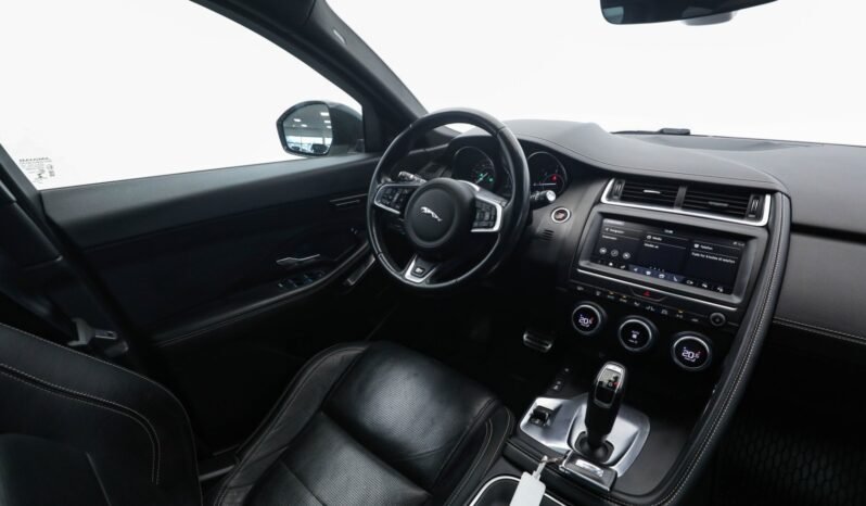 
								Jaguar E-PACE 2.0D 150 ch AWD R-Dynamic full									