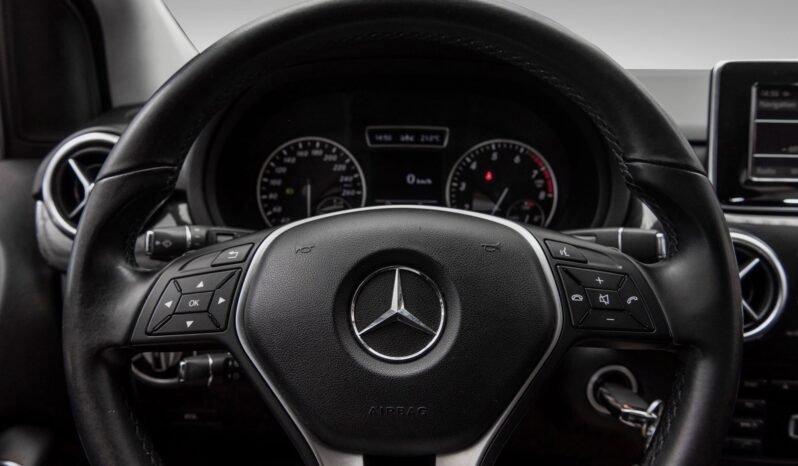 
								Mercedes-Benz B 180 122 ch – S-Tourer full									