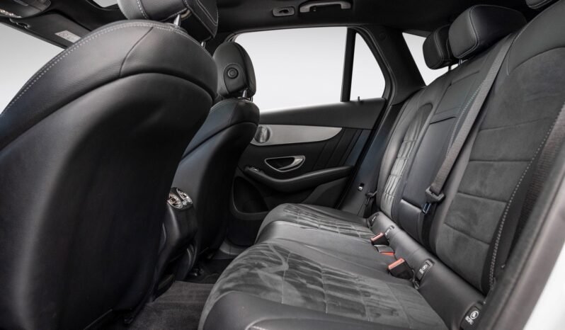 
								Mercedes-Benz GLC 220d 4MATIC – AMG full									