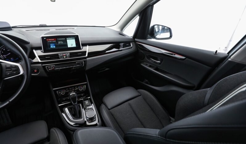 
								BMW 225xe iPerformance / Head-Up / Navi Plus / Caméra de recul full									