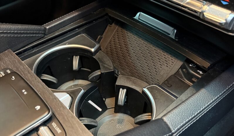 
								Mercedes-Benz GLE 350 de Coupé AMG full									