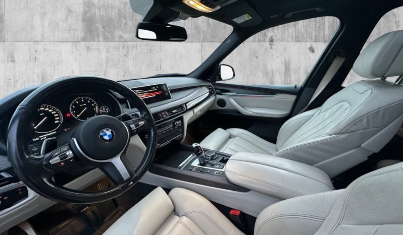 
								BMW X5 xDrive40e M-Sport full									