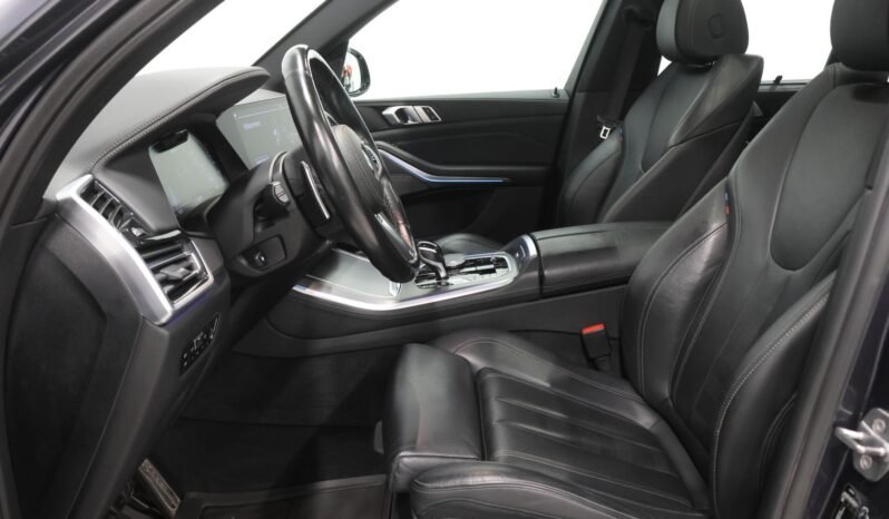 
								BMW X5 xDrive45e M Sport full									