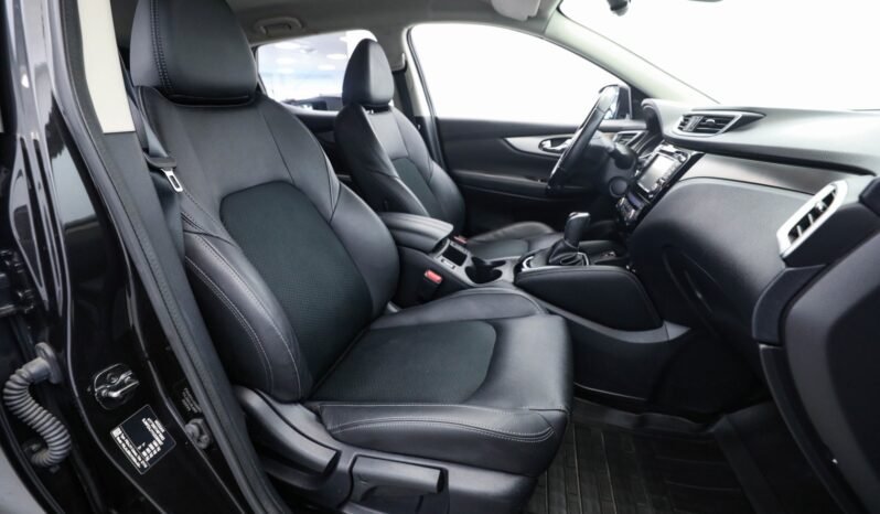 
								Nissan Qashqai DIG-T 116 ch Tekna full									