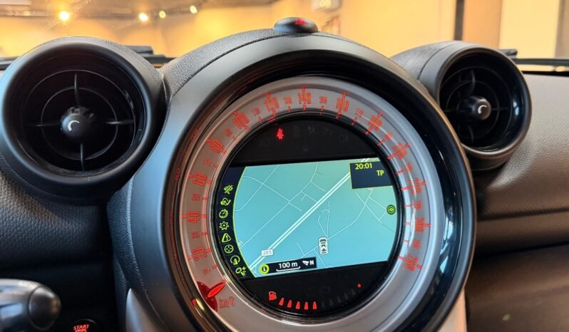 
								MINI Countryman Cooper ALL4 full									