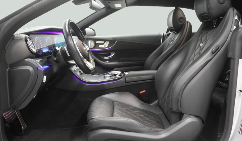 
								Mercedes-Benz E 300 AMG full									