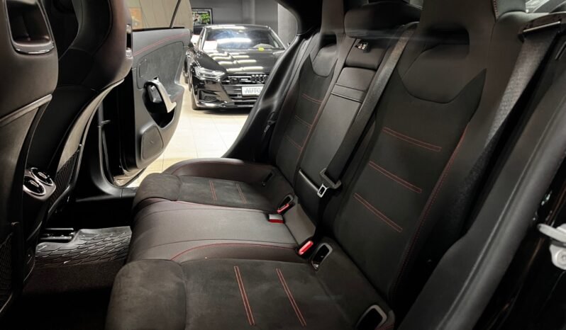 
								Mercedes-Benz CLA 250 e AMG Line / 2x AMG full									