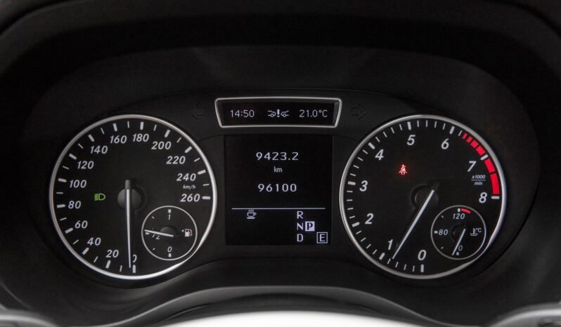 
								Mercedes-Benz B 180 122 ch – S-Tourer full									