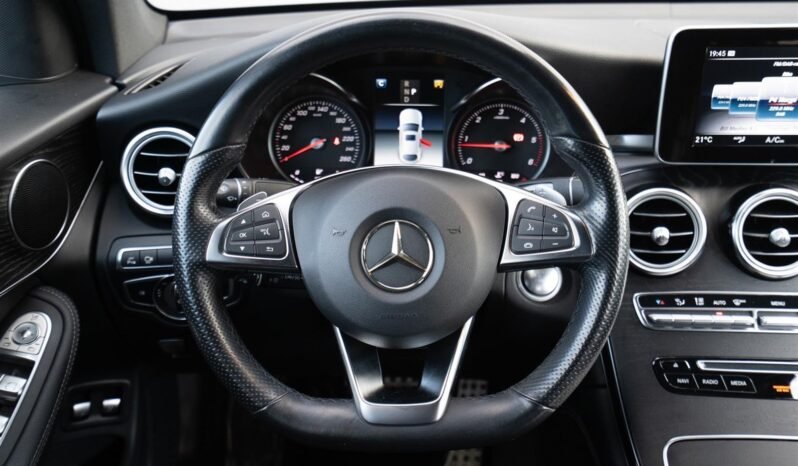 
								Mercedes-Benz GLC 250 d 4MATIC Coupé AMG full									