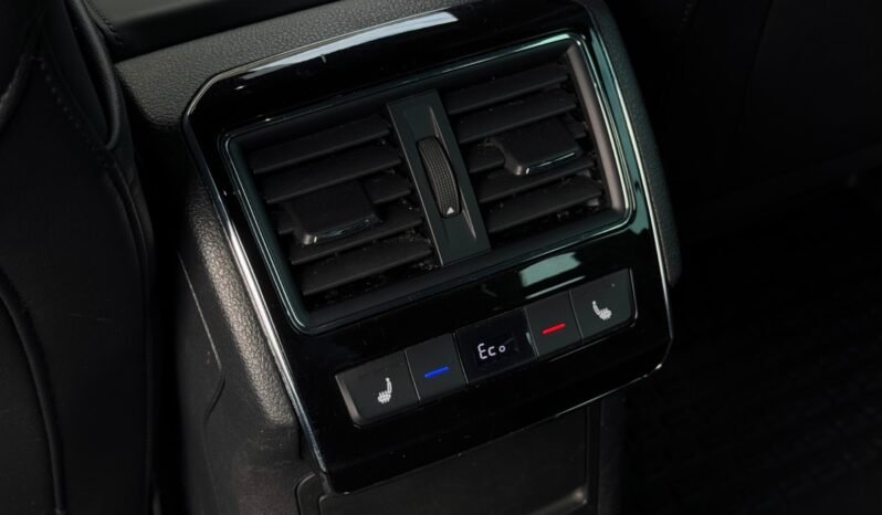 
								Škoda Superb 1.4 TSI iV Laurin & Klement (L&K) full									