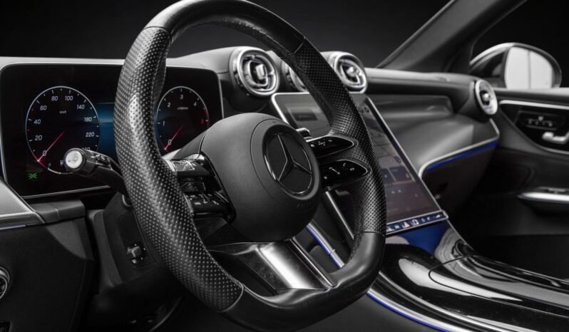 
								Mercedes-Benz GLC 220 d 4MATIC AMG-Line full									