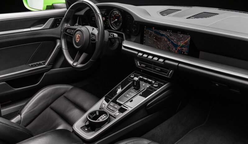 
								Porsche 911 Carrera S Cabriolet full									