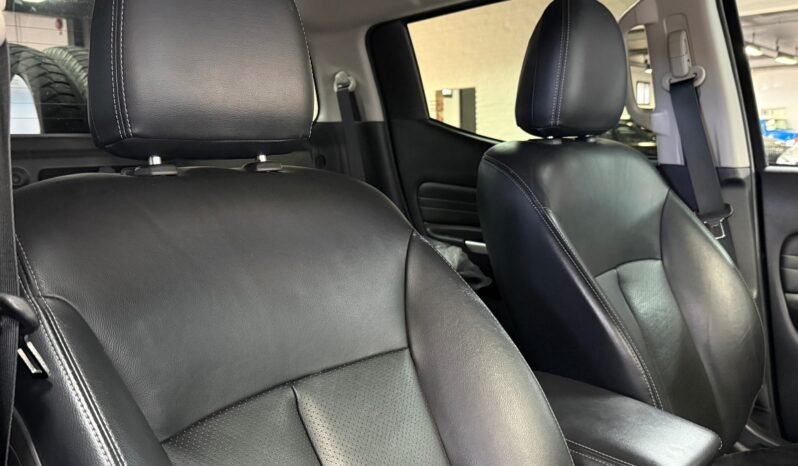 
								Mitsubishi L200 Instyle+ X-Edition full									
