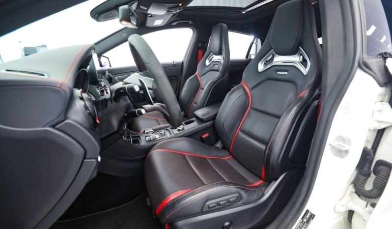 
								Mercedes-Benz CLA 45 AMG Shooting Brake full									
