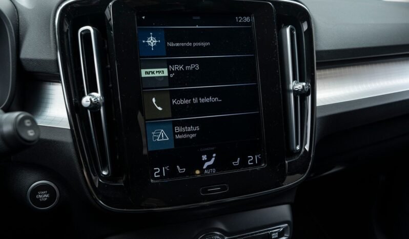 
								Volvo XC40 T5 Twin Engine Momentum full									
