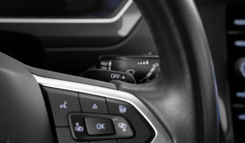 
								Volkswagen Tiguan 2.0 TDI 4Motion DSG full									