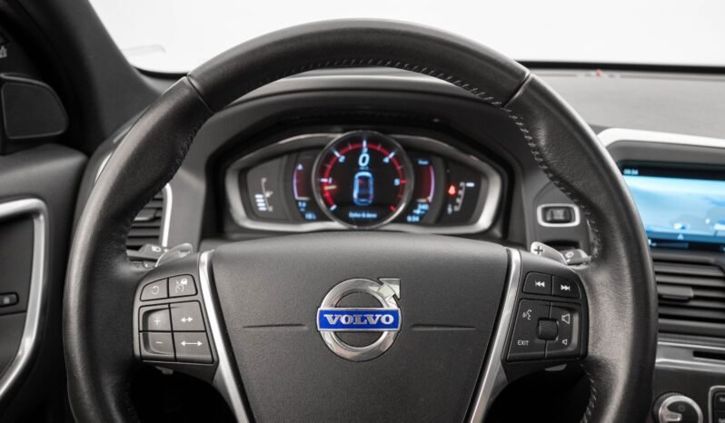 
								Volvo XC60 D5 AWD Summum full									