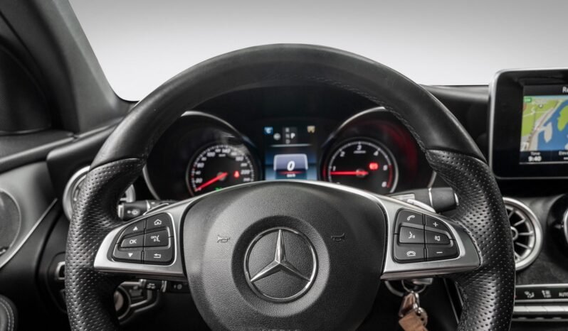 
								Mercedes-Benz GLC 220d 4MATIC – AMG full									